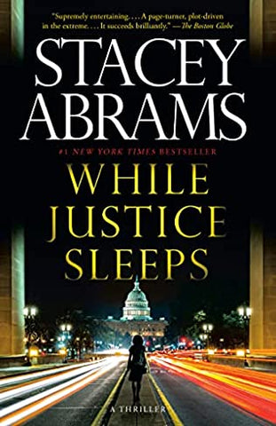 Stacey Abrams - While Justice Sleeps - Paperback